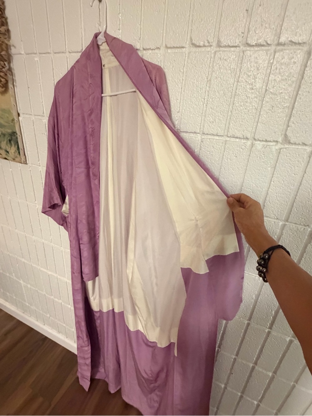 Vintage Pink Silk Kimono - Picture 5 of 6